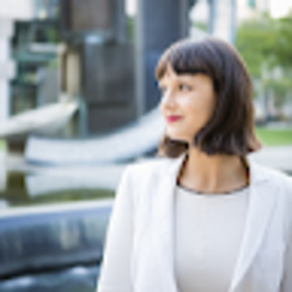 Meet your Posher, Julie - Picture 1 of 1